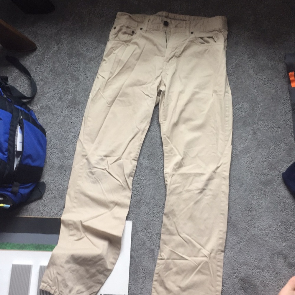 American Eagle khakis.